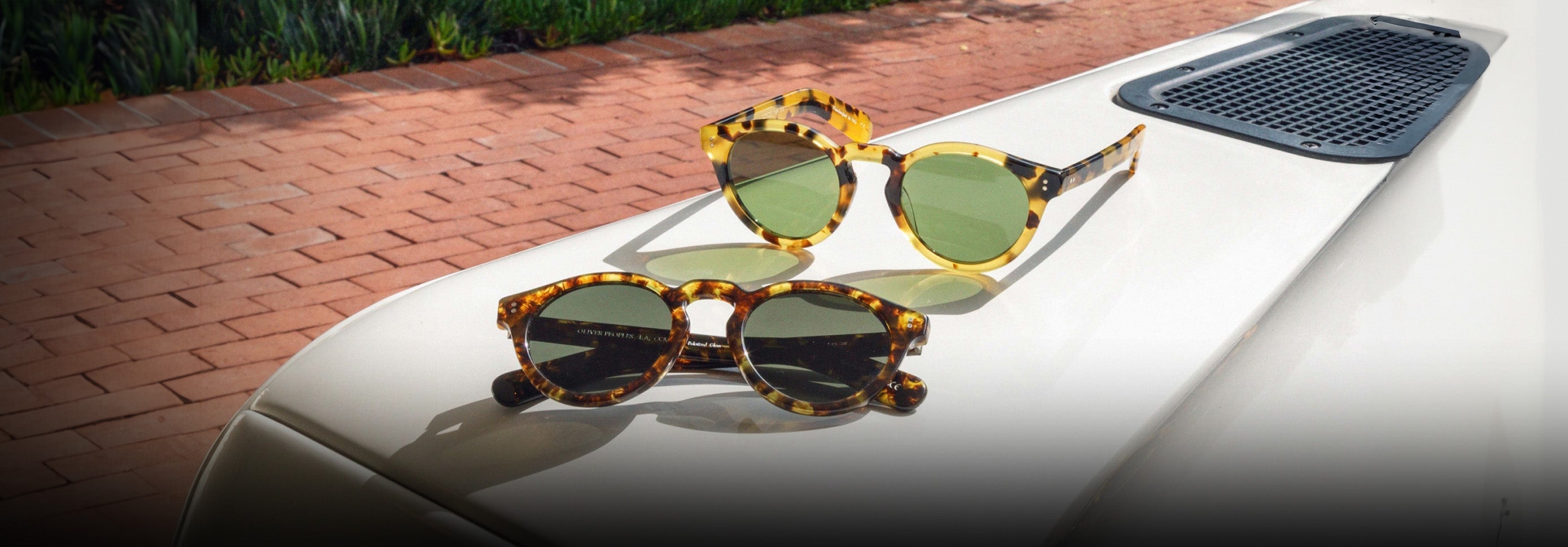 Oliver Peoplesプルズ専売サンレンズ | Oliver Peoples® 日本