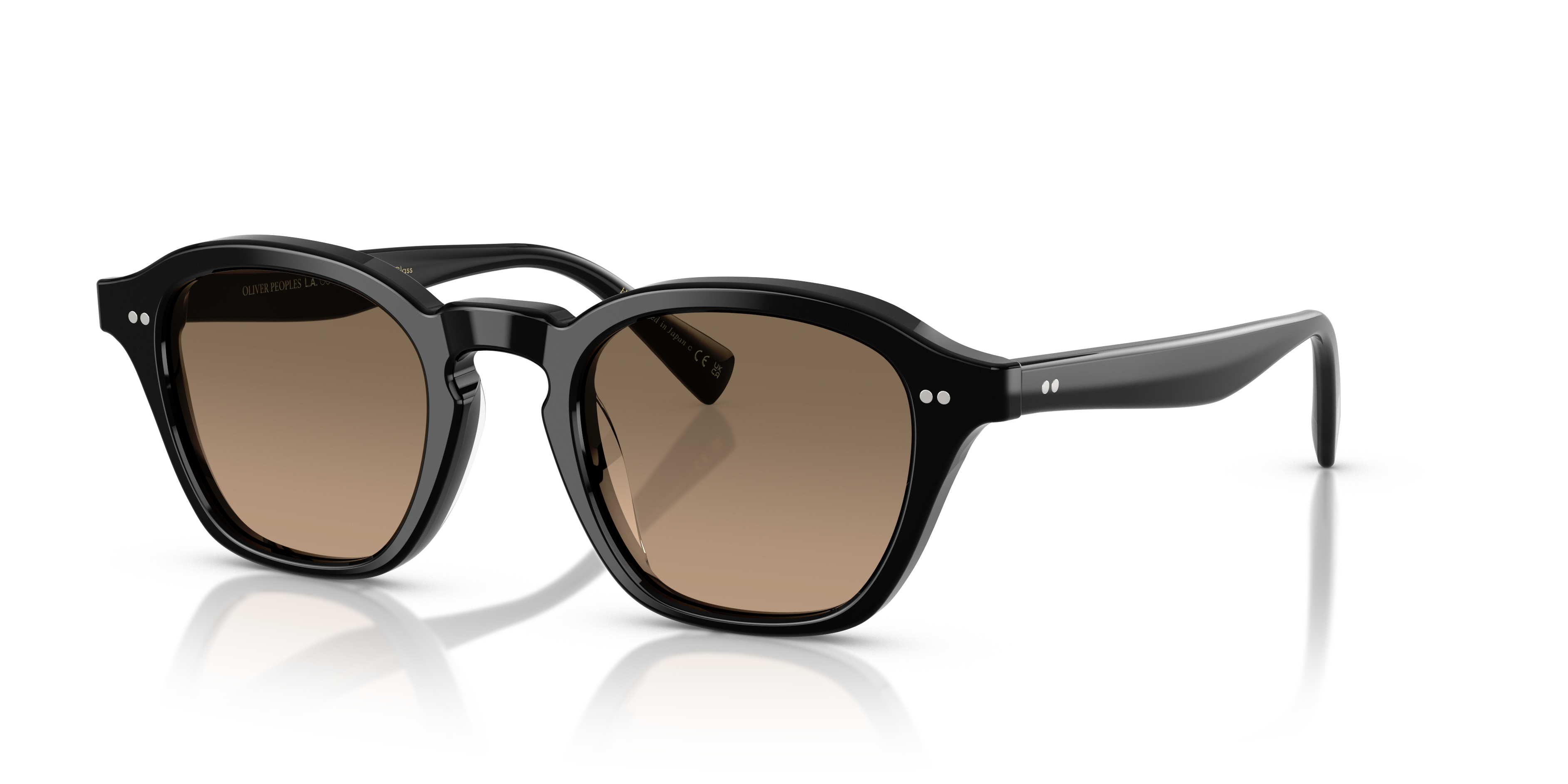 Oliver Peoples Eyles with Black frame and Sandstone Gradient Polar