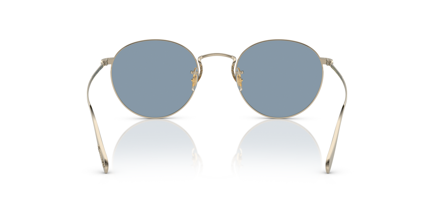 Oliver Peoples Coleridge Sun with Gold frame and Blue lenses - Image Nosepads