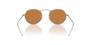 Oliver Peoples M-4 30Th avec une monture Or et des verres Brun - L'image 5