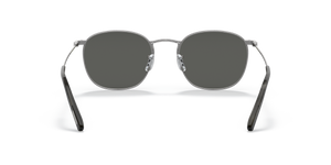 Oliver Peoples Goldsen Sun avec une monture Argent et des verres Gris - image 5