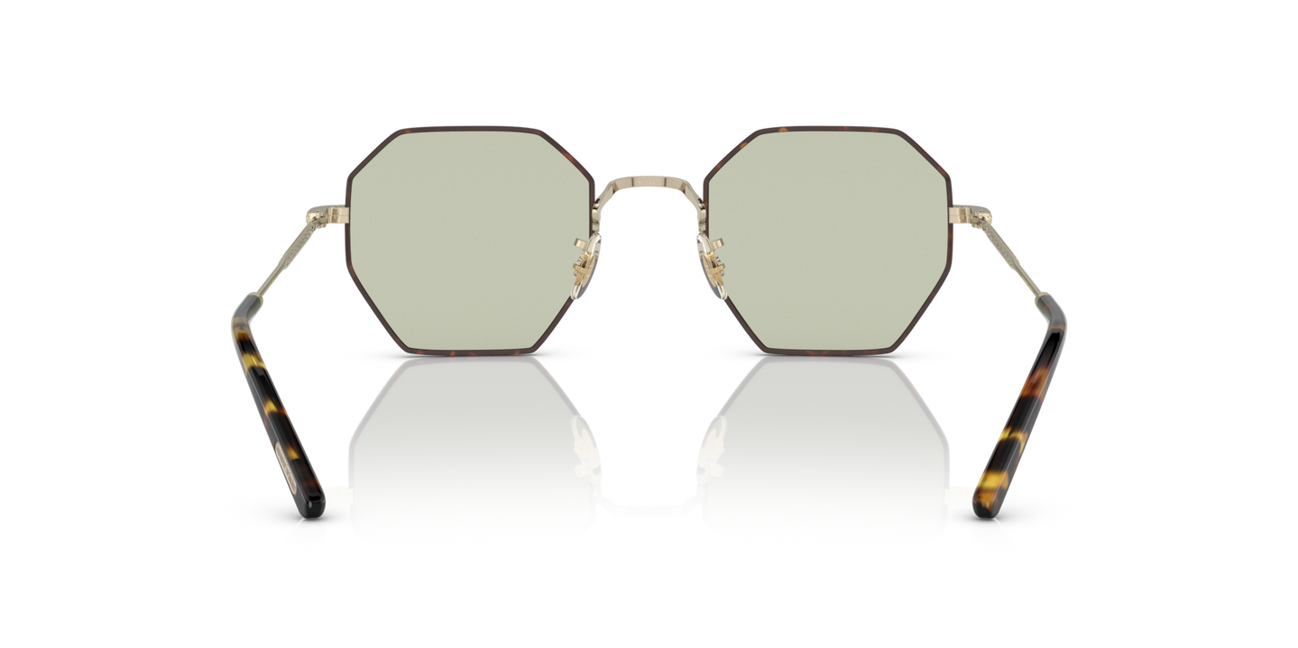 Oliver Peoples Holender with Gold frame - Image Nosepads