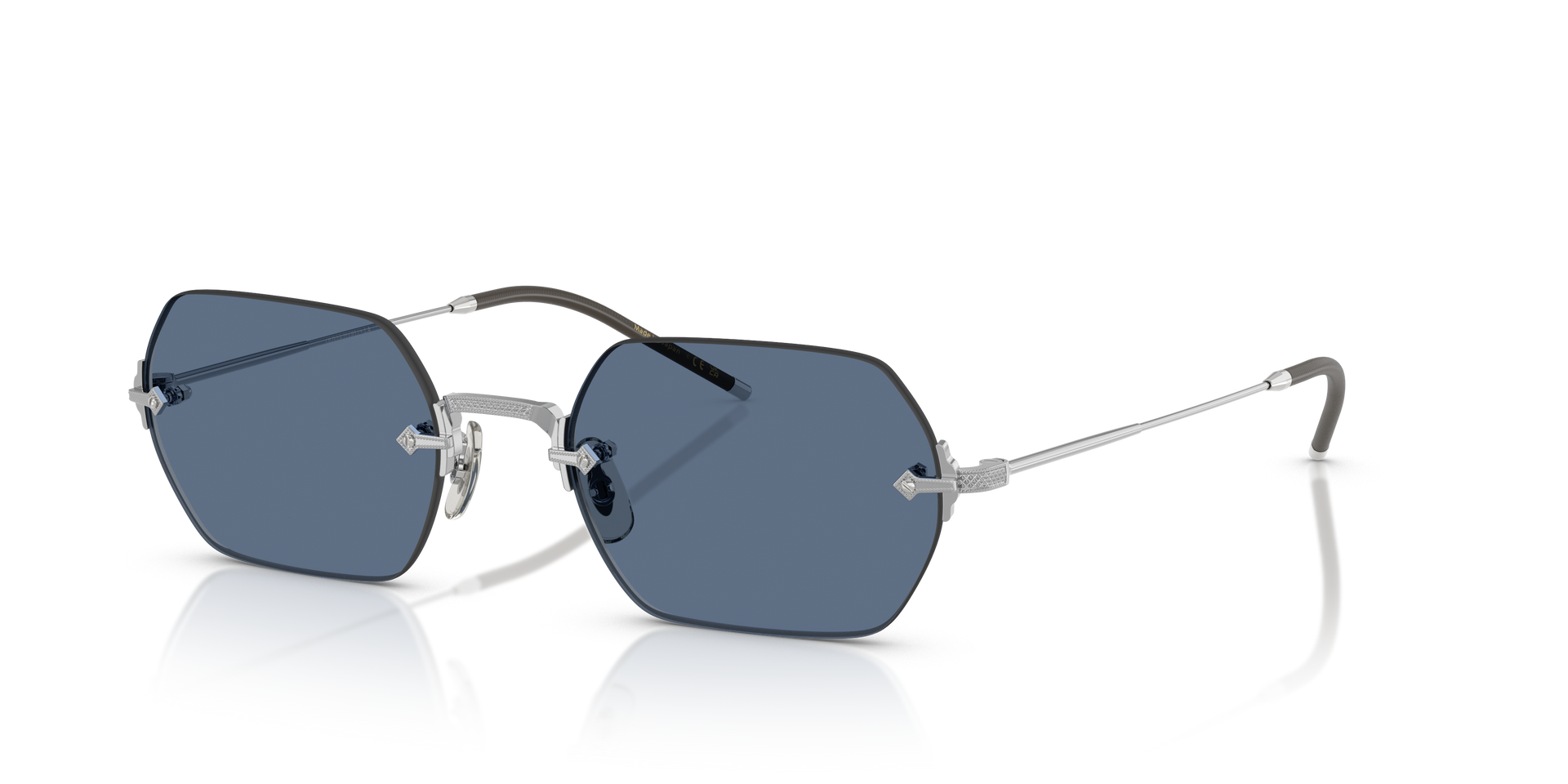 Oliver Peoples TK-13 の シルバー フレームと ブルー レンズ | Oliver