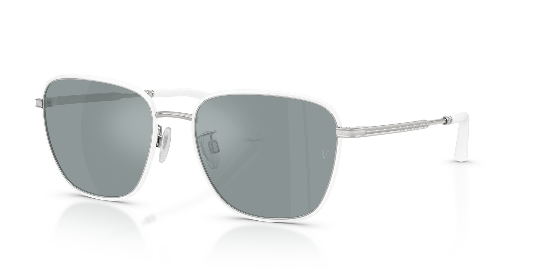 Oliver Peoples R-18 の ホワイト/シルバー フレームと グレー