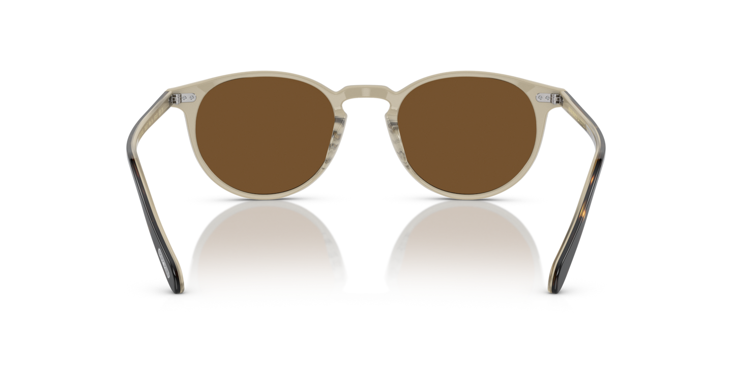 Oliver Peoples Riley Sun with Horn frame and Brown lenses - Image Nosepads