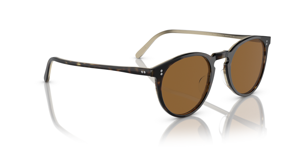 Oliver Peoples O'Malley Sun avec une monture 362-Corne et des verres Brun - L'image 3