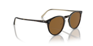 Oliver Peoples O'Malley Sun avec une monture 362-Corne et des verres Brun - L'image 3