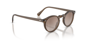Oliver Peoples Gregory Peck Sun Exclusive with Semi Matte Espresso frame and Brown lenses - Image 3