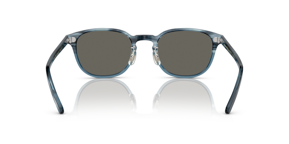 Oliver Peoples Fairmont Sun-F avec une monture Bleu foncé VSB et des verres Gris - image 5