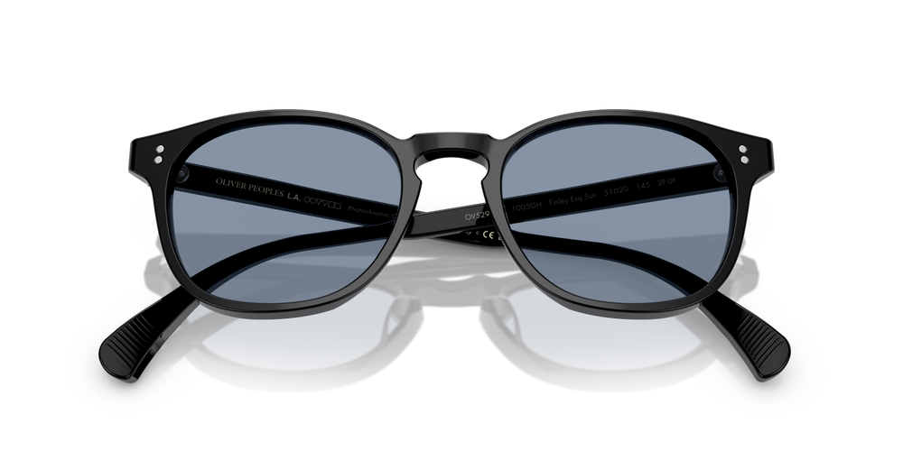 Oliver Peoples Finley Esq. Sun avec une monture Noir et des verres Bleu - image 6
