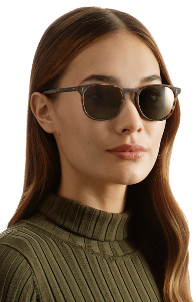 yuuu　25AW オリーブ　38 Oliver Peoples Finley Esq. Sun with Black frame and Sky Blue