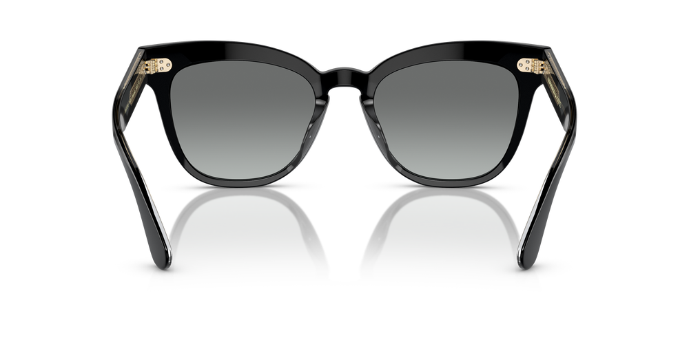 Oliver Peoples Marianela avec une monture Noir et des verres Gris - L'image 5