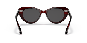 Oliver Peoples Rishell Sun con montura Corteza rojo burdeos y lentes Gris - imagen 5
