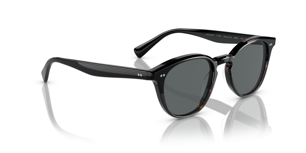 Oliver Peoples Desmon Sun with Black/362 Gradient frame and Grey lenses - Image 3