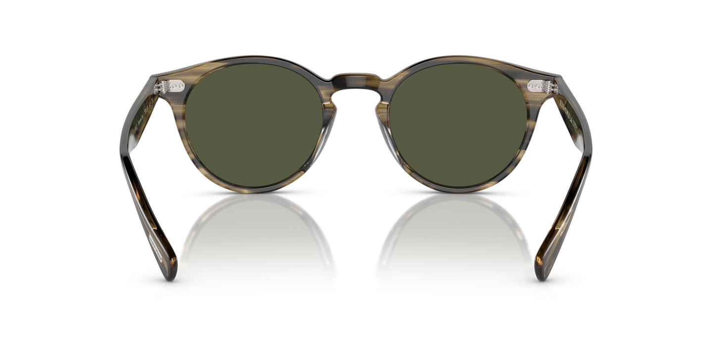 Oliver Peoples Romare Sun avec une monture Olive Smoke et des verres Vert - Image Plaquettes de nez