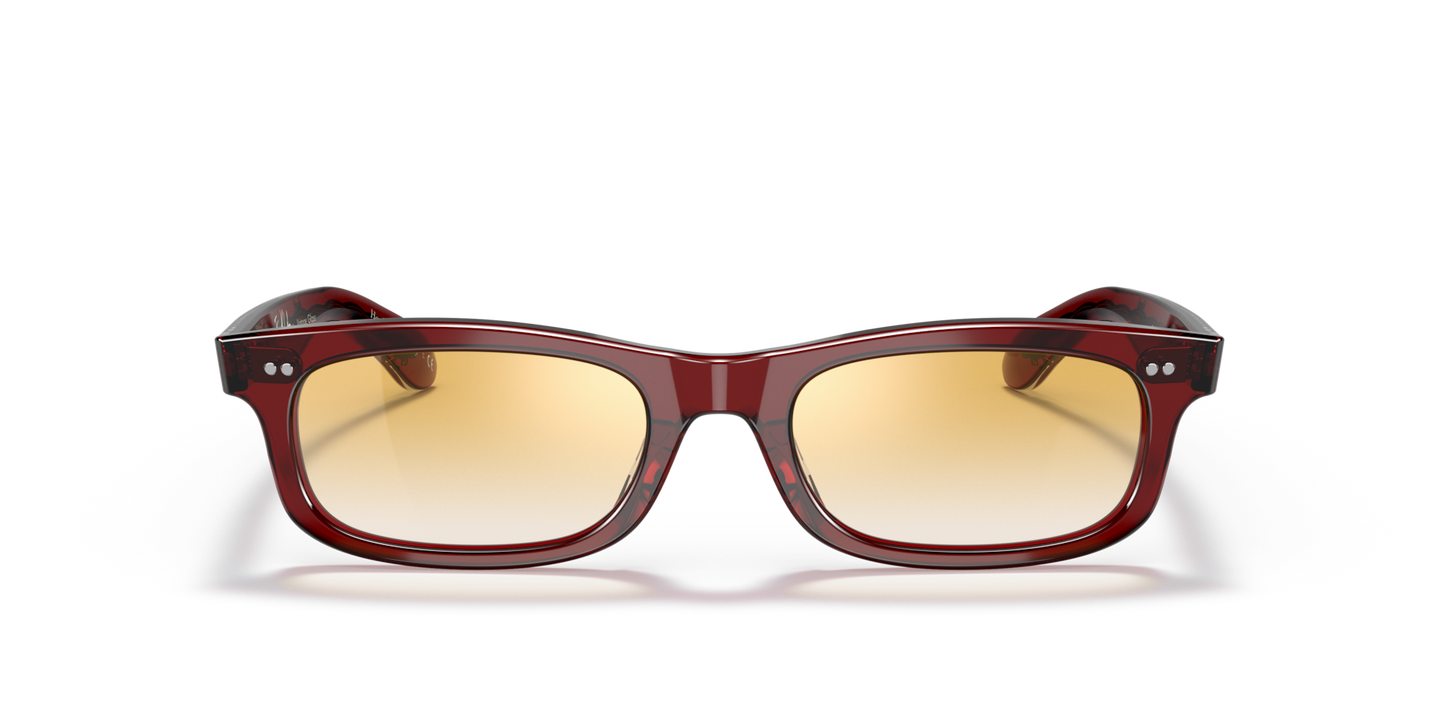Sie Oliver Peoples Fai mit Burgunder durchsichtig Gestell und Braun Gläsern - Bild Gläser