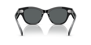 Oliver Peoples Eadie avec une monture Noir et des verres Gris - L'image 5