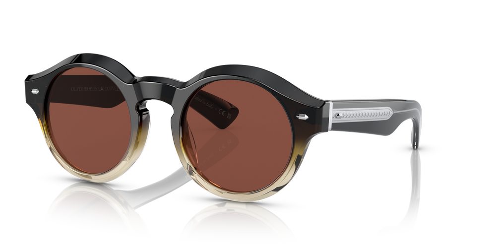 Oliver Peoples Cassavet avec une monture Kona dégradé et des verres Rouge - L'image 5