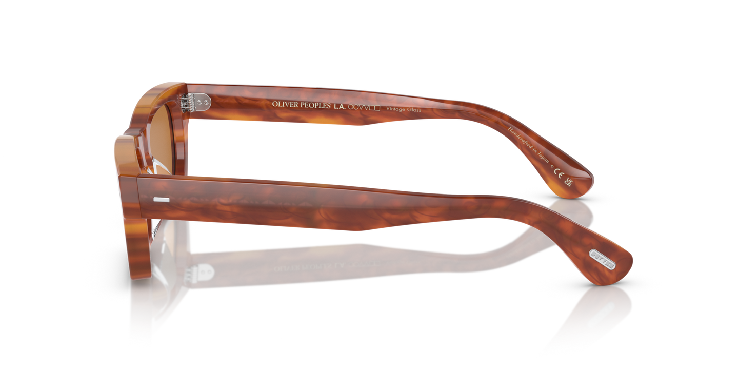Sie Oliver Peoples Davri mit Sugi Tortoise Gestell und Braun Gläsern - Bild Filigranarbeiten