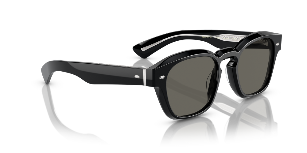 Sie Oliver Peoples Maysen mit Schwarz Gestell und Grau Gläsern - Das Bild 3