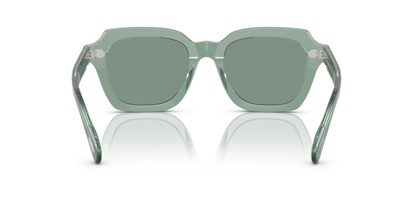 Oliver Peoples Kienna with Ivy frame and Gold lenses - Image Nosepads