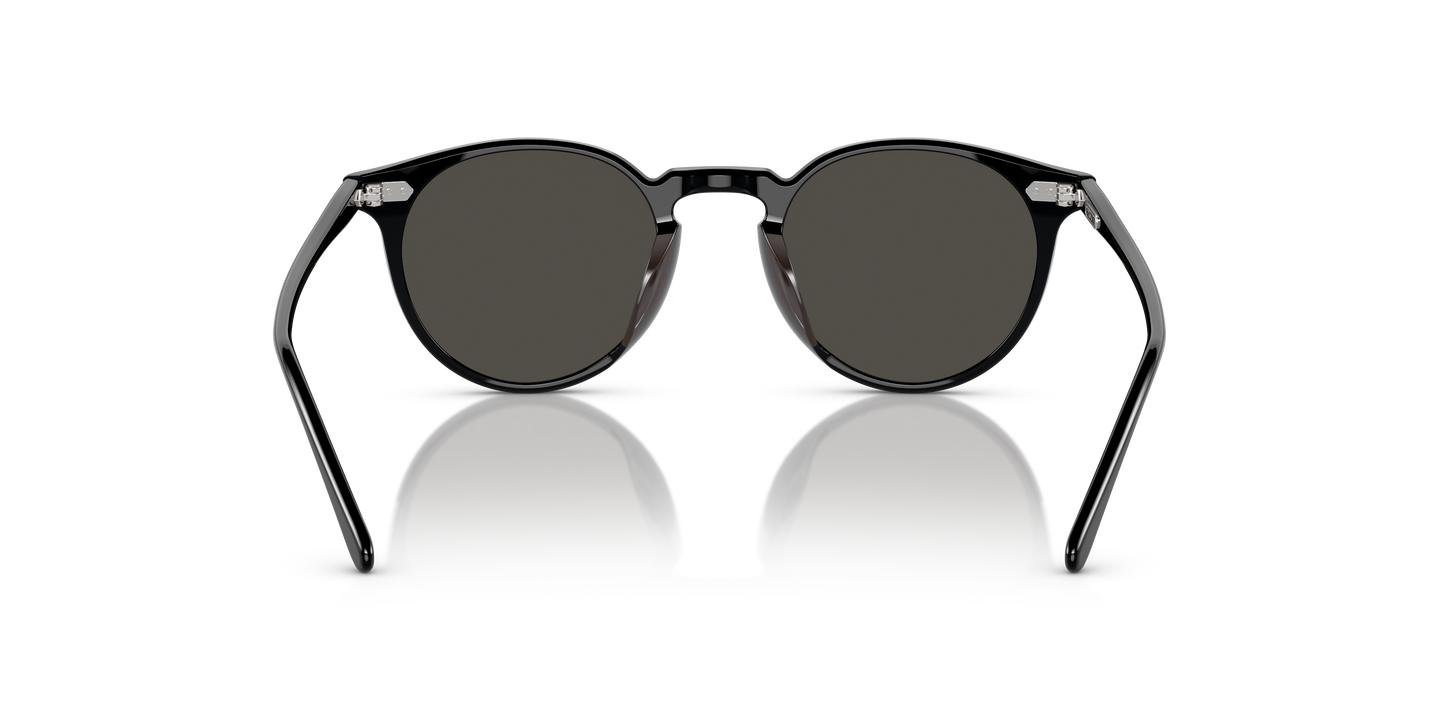 Oliver Peoples N.02 Sun with Kuri Brown frame and Grey lenses - Image Nosepads