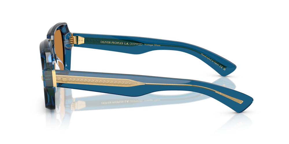 Oliver Peoples Devaney 18k avec une monture Bleu Translucide et des verres Brun - image 4