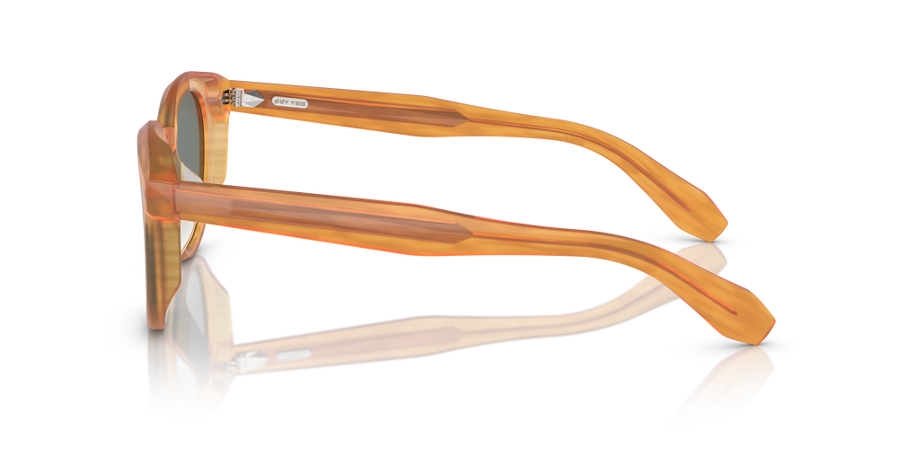 Oliver Peoples N.05 Sun の Semi-Matte Goldwood フレームと リーガル