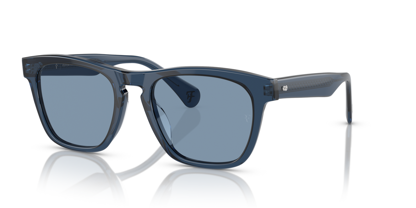 Oliver Peoples R-3 avec une monture Frêne bleu et des verres Bleu - Image Plaque d'authentification