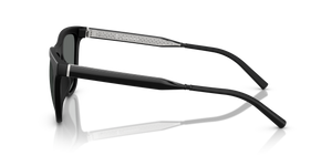 Oliver Peoples R-9 avec une monture Semi-Matte Black et des verres Gris - L'image 4