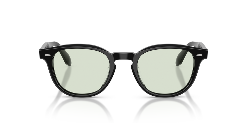 Sie Oliver Peoples N.09 Sun mit Schwarz Gestell und Transparent Gläsern - Das Bild 3