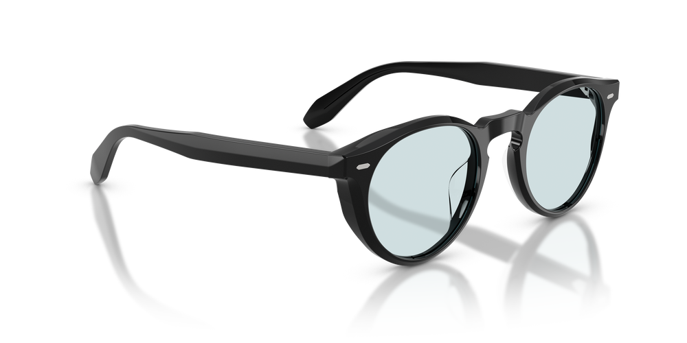 Sie Oliver Peoples N.07 Sun mit Schwarz Gestell und Transparent Gläsern - Das Bild 4