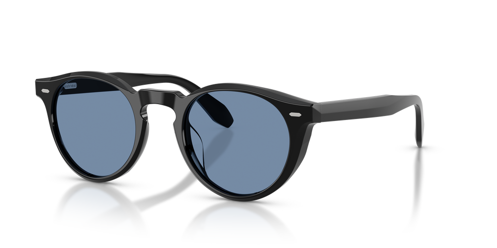 Sie Oliver Peoples N.07 Sun mit Schwarz Gestell und Transparent Gläsern - Das Bild 8