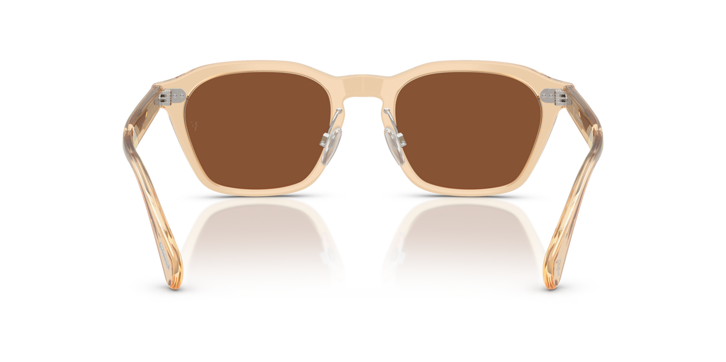 Oliver Peoples R-11 con montura Arena y lentes Naranja - Imagen Plaquetas nasales
