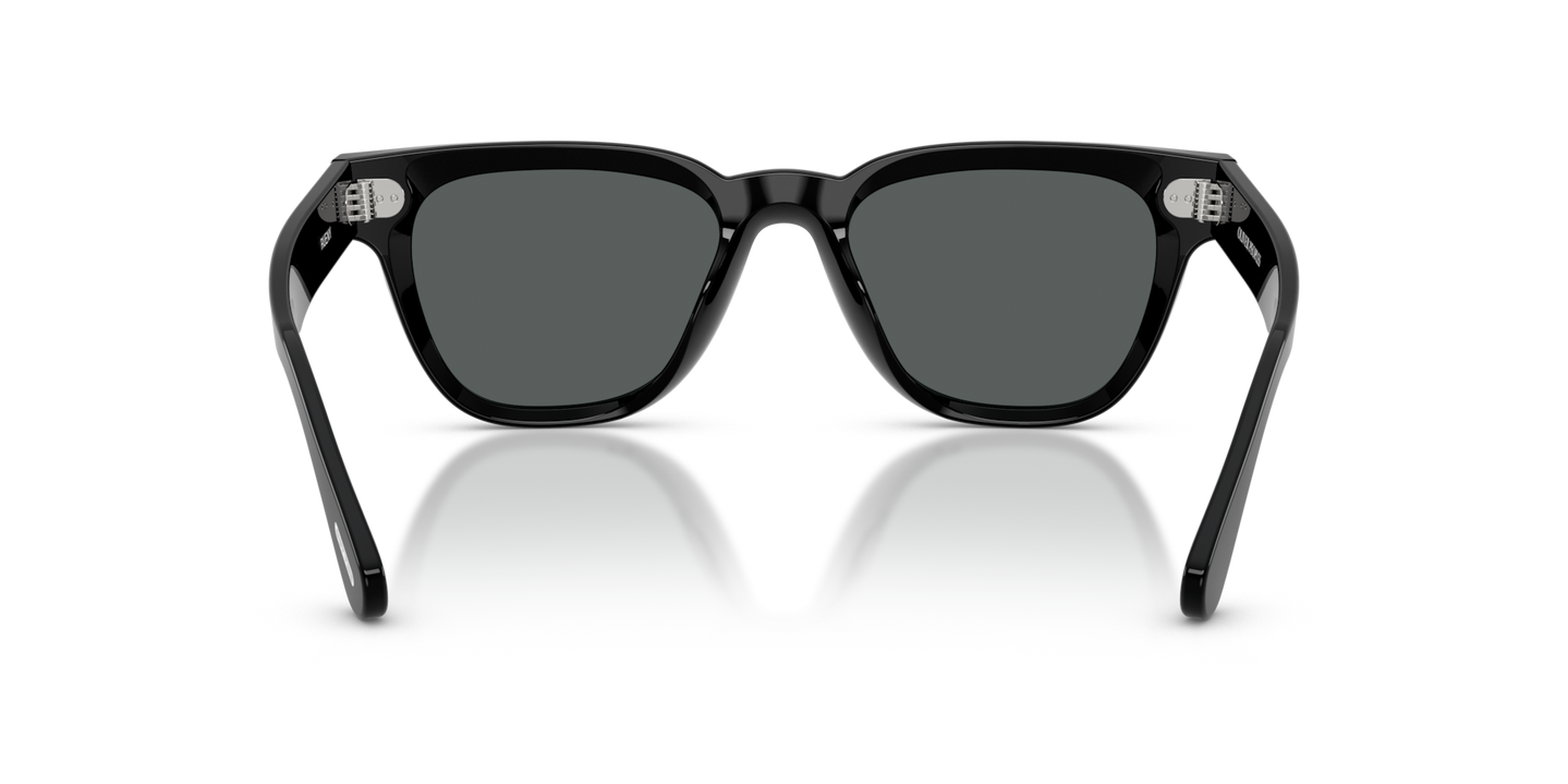 Oliver Peoples Rueny with Black frame and Grey lenses - Image Nosepads