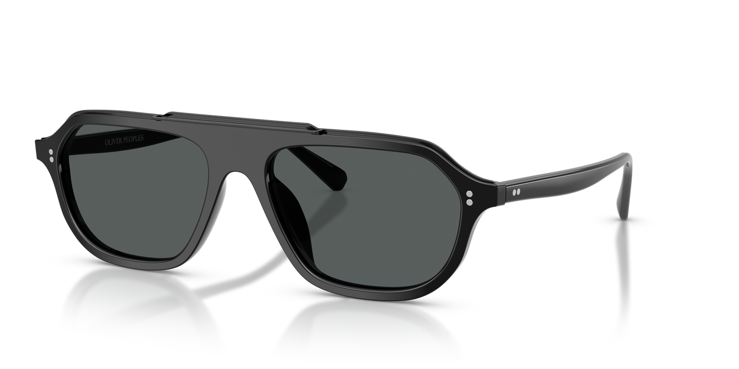 Oliver Peoples Estin の ブラック フレームと Midnight Express