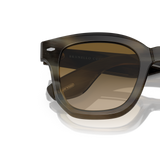 Oliver Peoples Filu' Horn avec une monture Corne Marron clair et des verres Brun - Variant