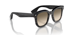 Oliver Peoples Filu' Horn with Black Horn frame and Green lenses - image 3