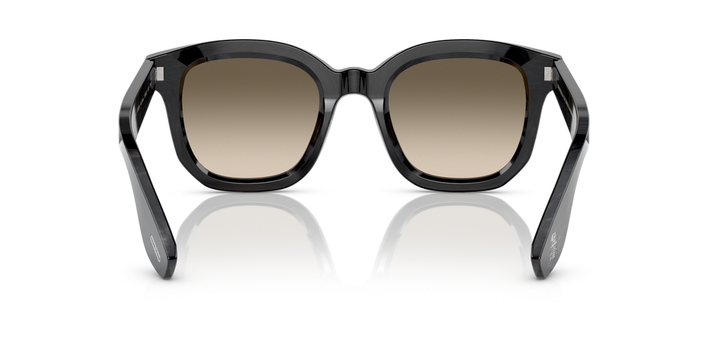 Oliver Peoples Filu' Horn with Black Horn frame and Green lenses - image 5