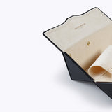 Oliver Peoples Genuine Leather Two Frame Case con montura Negro y lentes unknown lenses - Imagen Variant