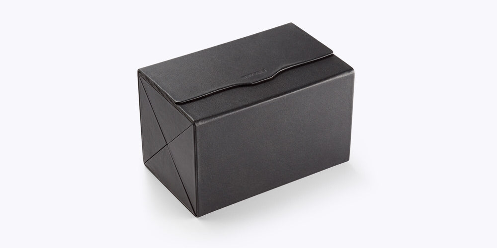 Visit Oliver Peoples Genuine Leather Four Frame Case - Image 2