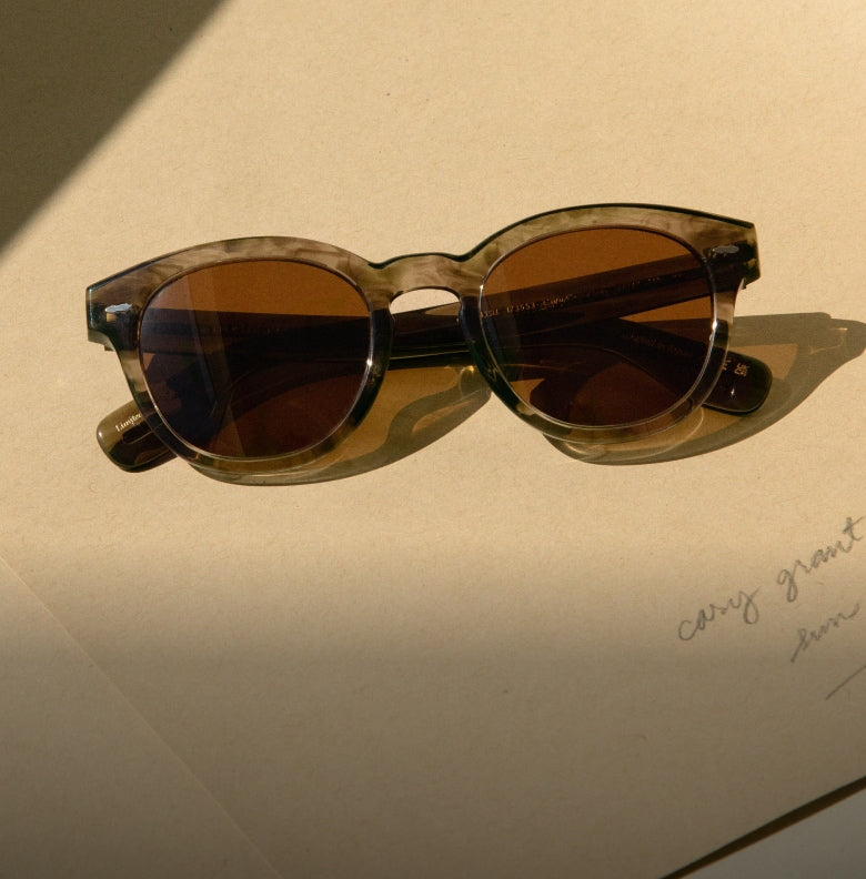 Oliver Peoples Cary Grant Sun Exclusive with Soft Olive Bark frame
