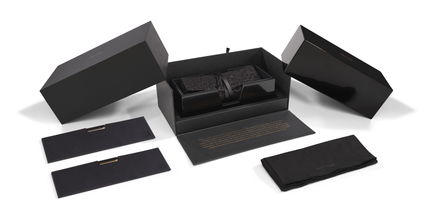Oliver Peoples N.05 Gold Leaf with Black frame - Image Premium Packaging