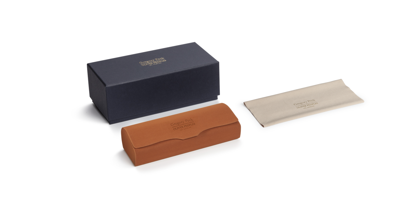 Oliver Peoples Gregory Peck with Washed Jade frame - Image Premium Packaging