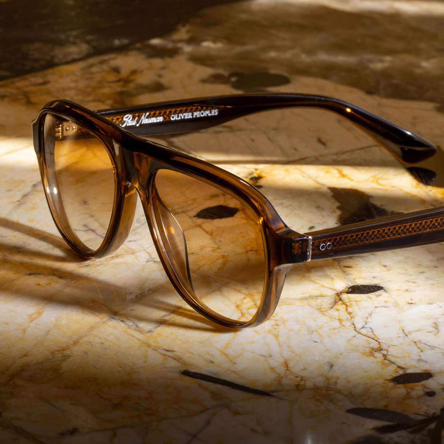 オリバーピープルズ公式オンラインストア | Oliver Peoples® 日本