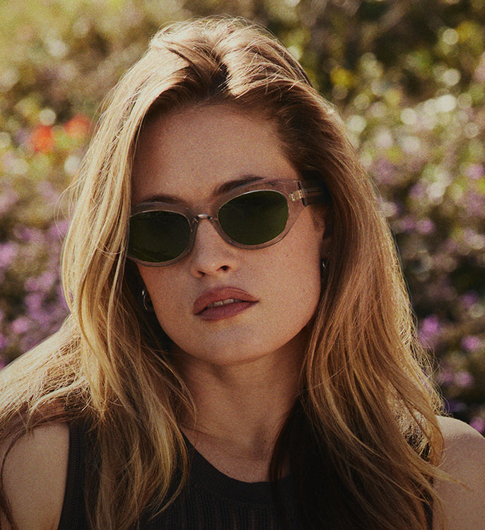 オリバーピープルズ公式オンラインストア | Oliver Peoples® 日本