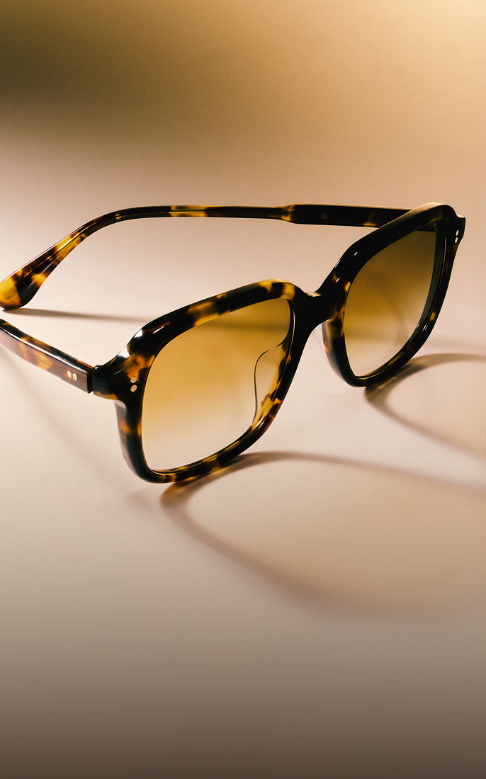 オリバーピープルズ公式オンラインストア | Oliver Peoples® 日本