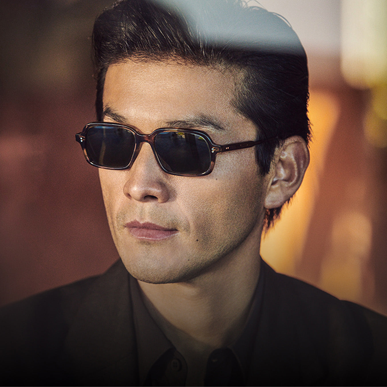 オリバーピープルズ公式オンラインストア | Oliver Peoples® 日本