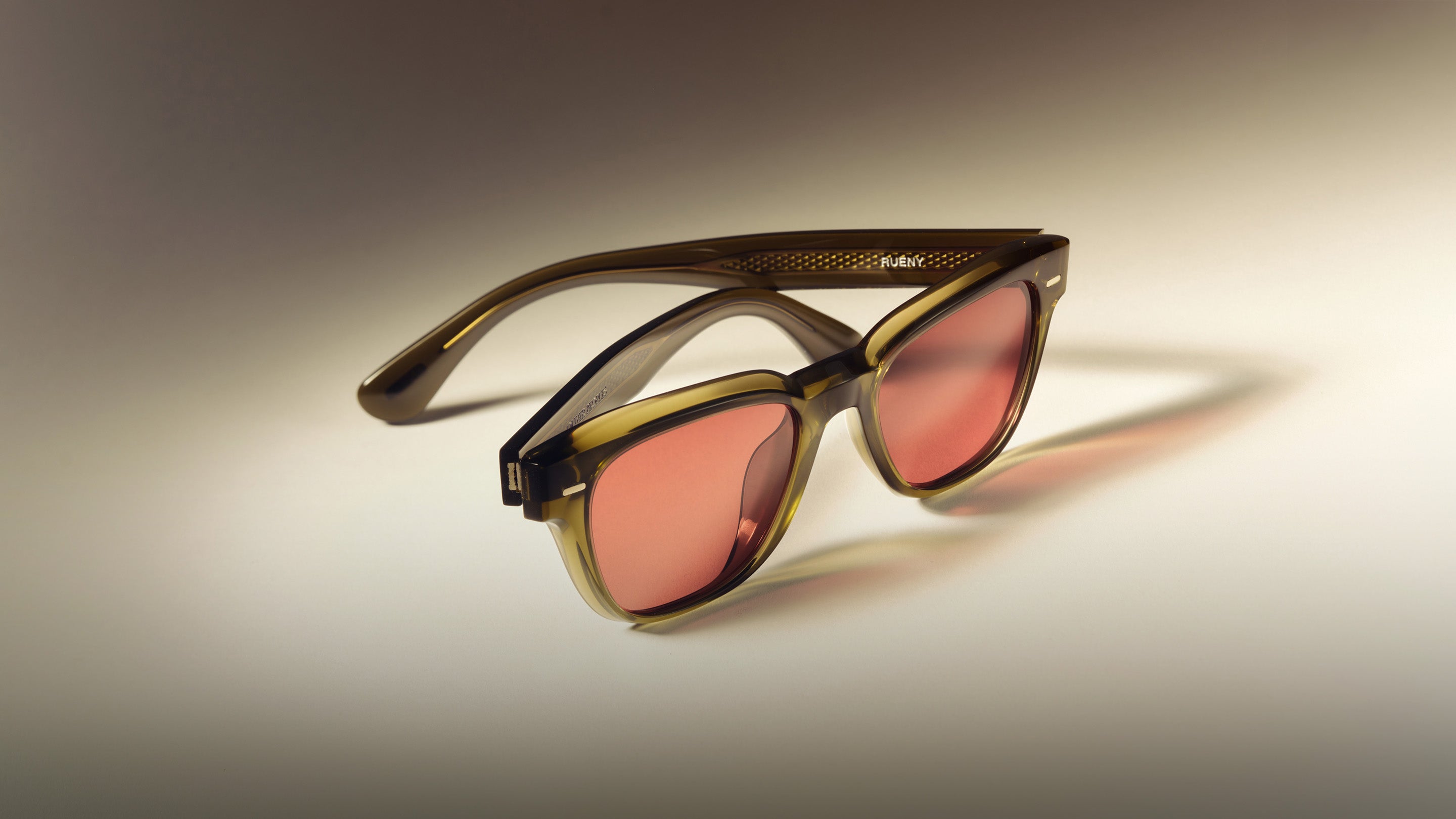 Oliver Peoples Official Eyewear Website | Oliver Peoples® US